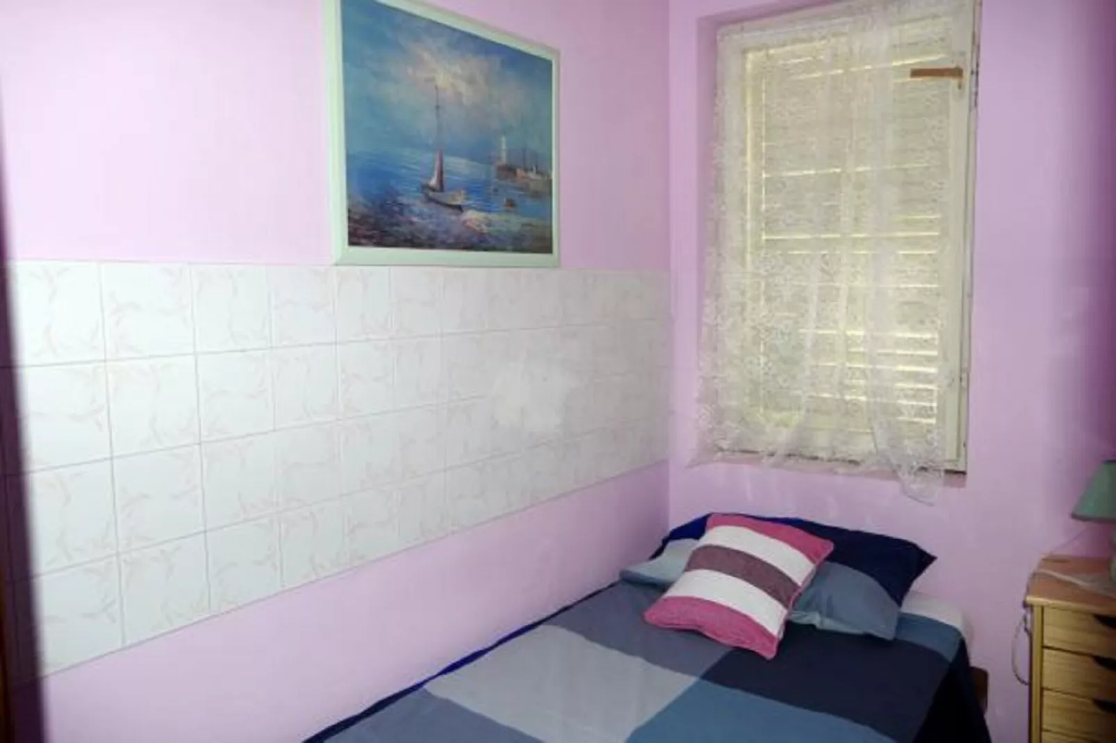 Serene Barbat Escape with Just Minutes from the Beach - One Bedroom Apartment with Balcony 2-Schlafzimmer