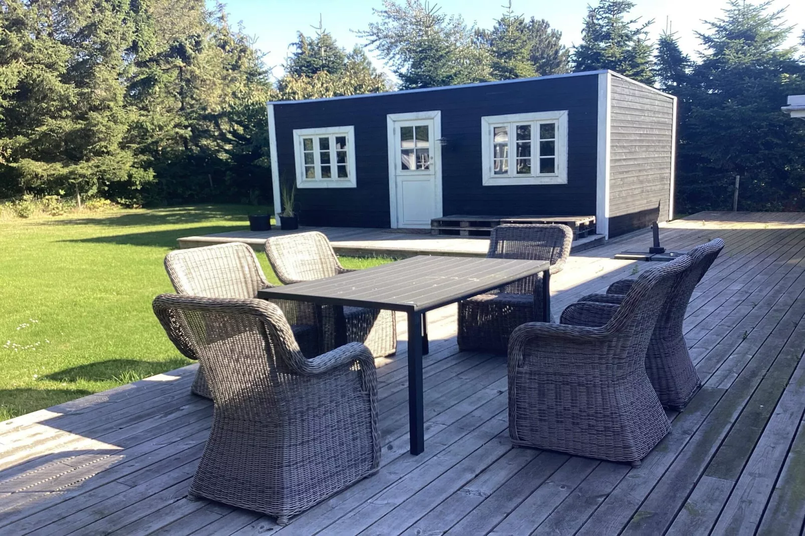 4 Sterne Ferienhaus in Væggerløse-Im Freien