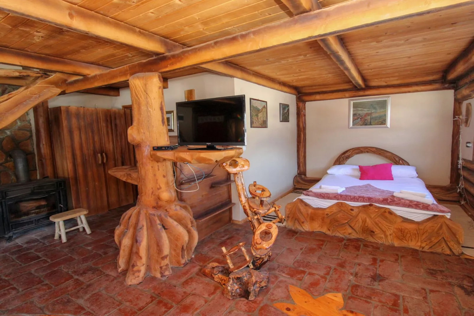 Ethno Village Dolina Mira - Three Bedroom Holiday Home - (Jahorina)-Bedroom