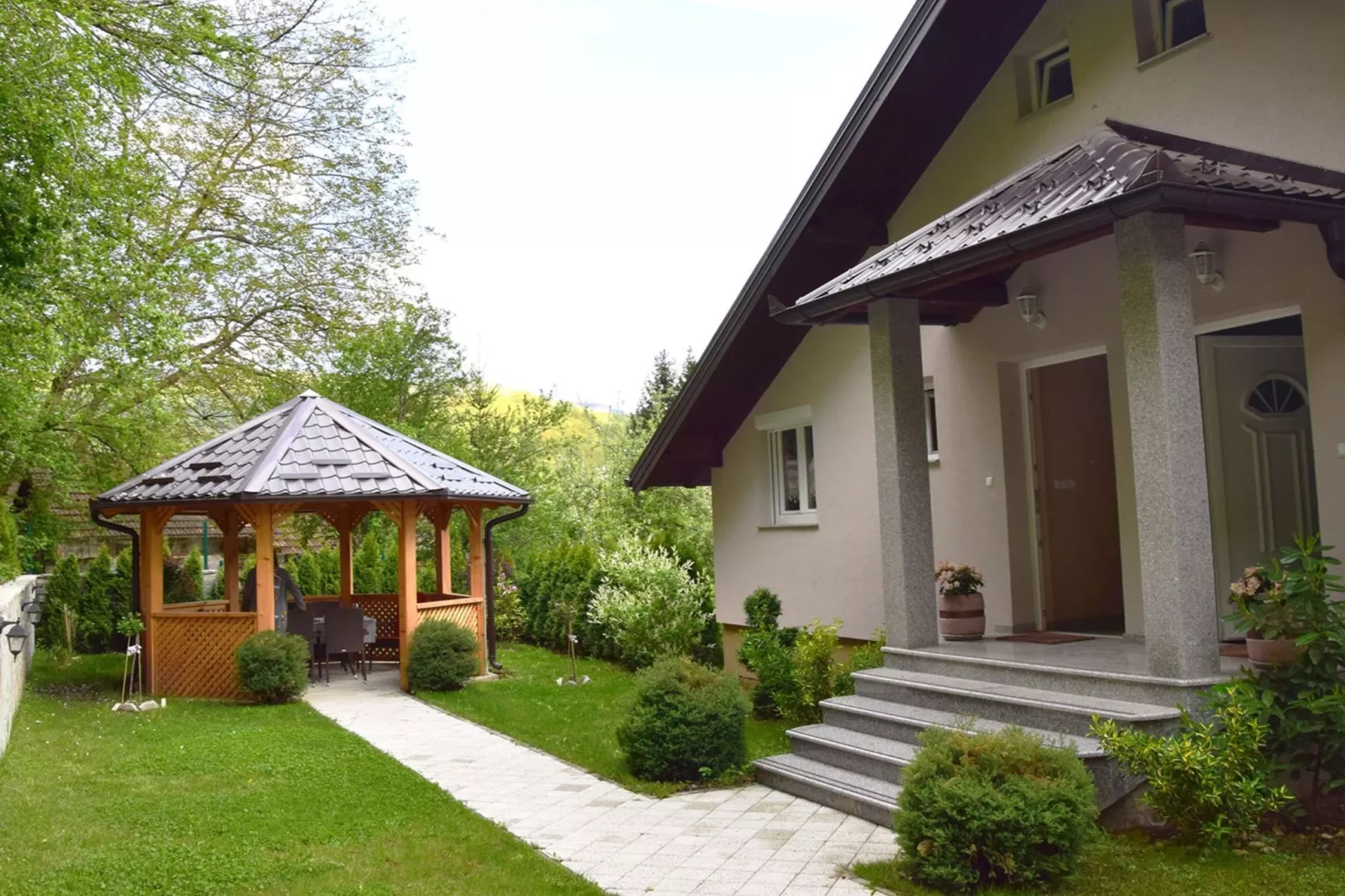 Apartments A&D - Superior One Bedroom Apartment with Terrace and River View (Deni)-Im Freien