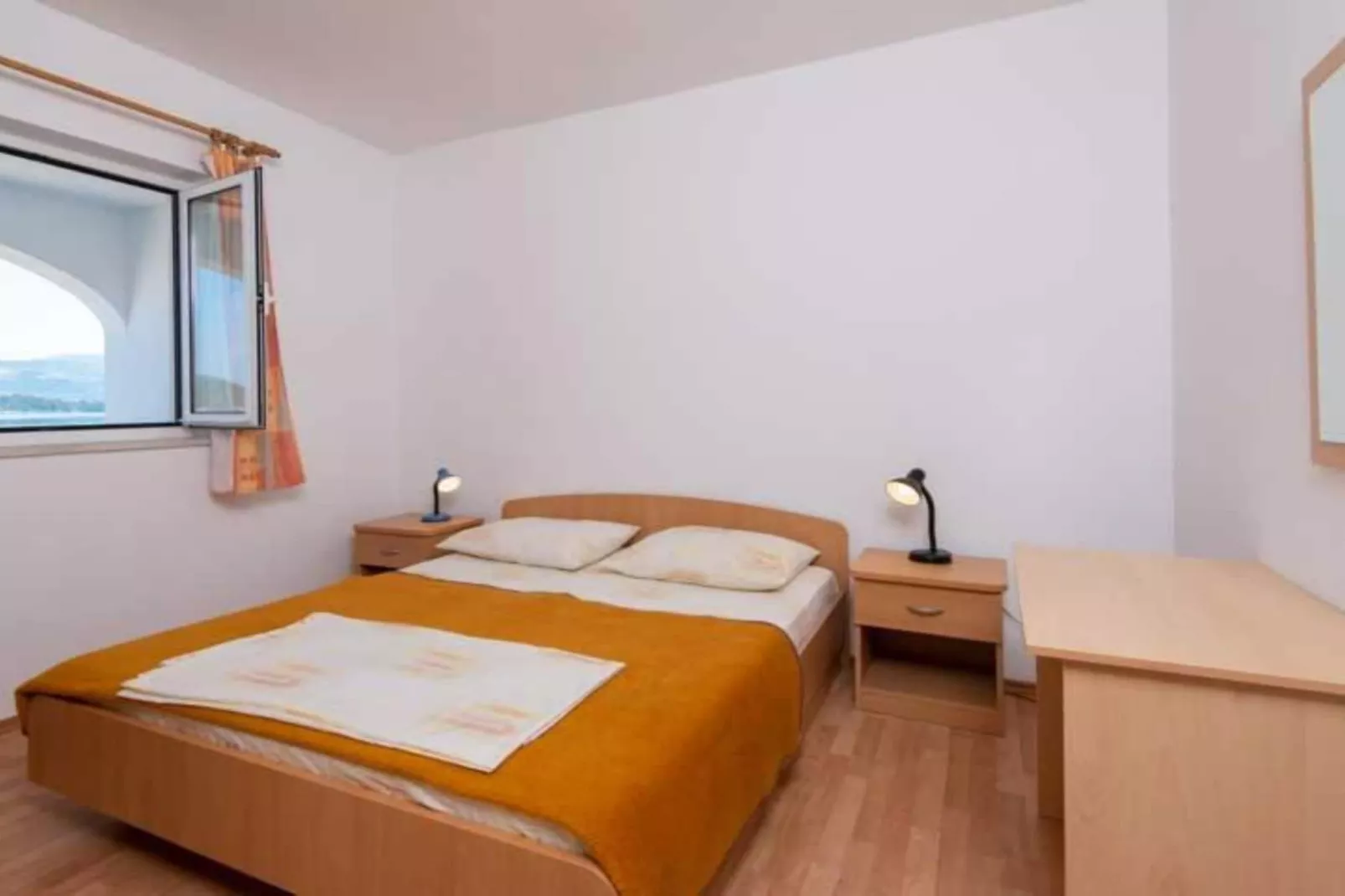 Spacious and Cozy Seafront Apartments - One Bedroom Apartment with Terrace and Sea View-Bedroom