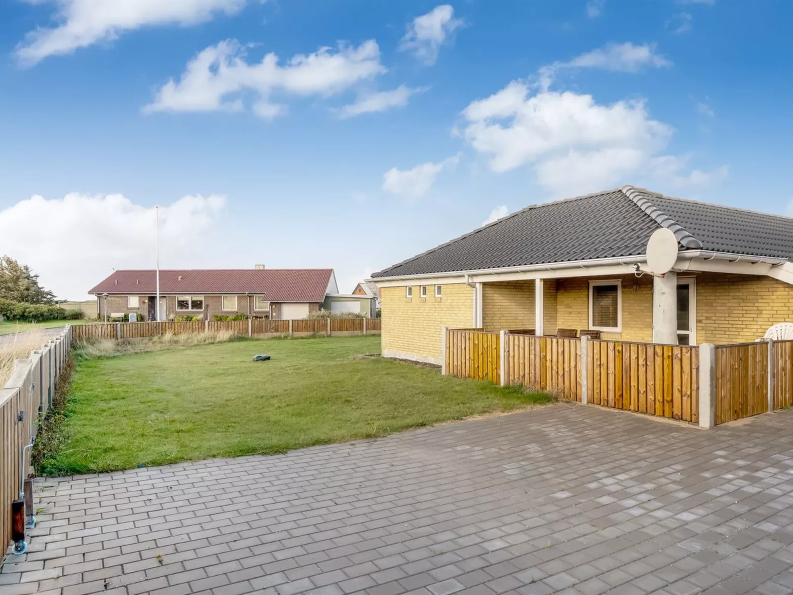 "Gisa" - 500m from the sea-Outside