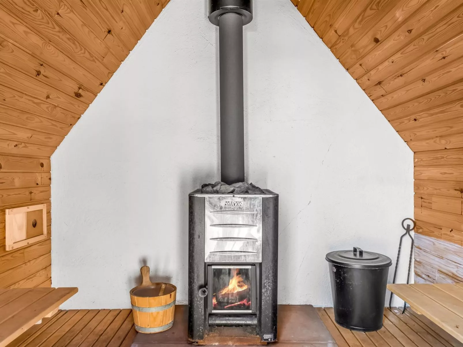 "Elisabete" - 600m from the sea-Dedans