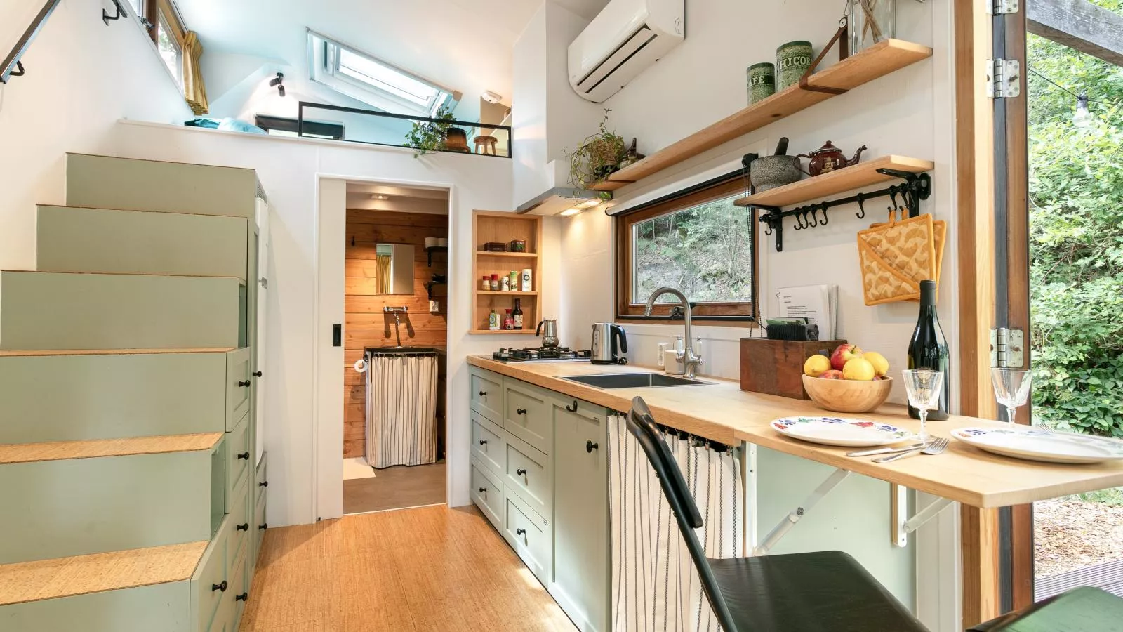 Bij ons Tinie-Kitchen