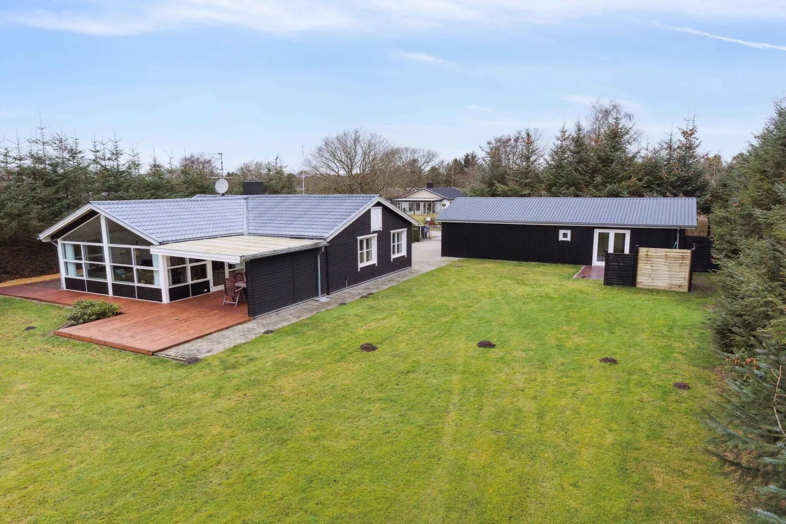 5 Sterne Ferienhaus in Storvorde-Im Freien