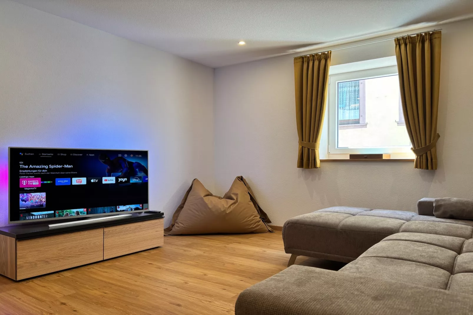 Luxuriöses Wohnen im historischen Haus-Salon