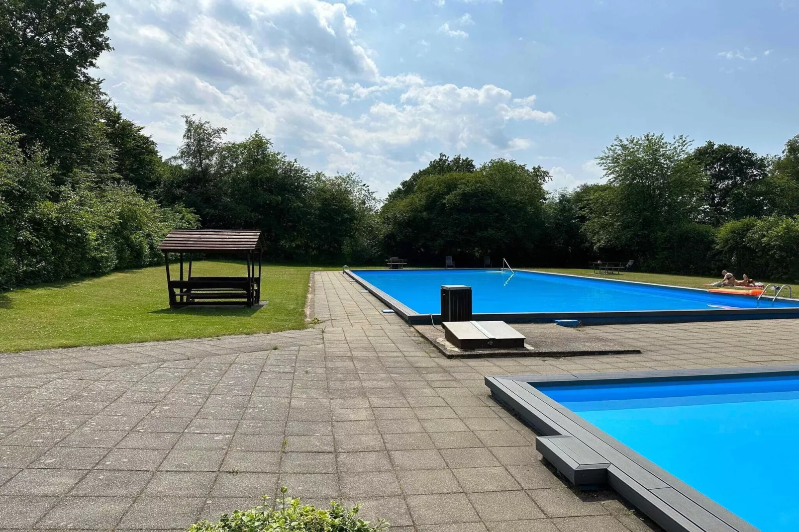 5 Sterne Ferienhaus in Fårvang-Im Freien