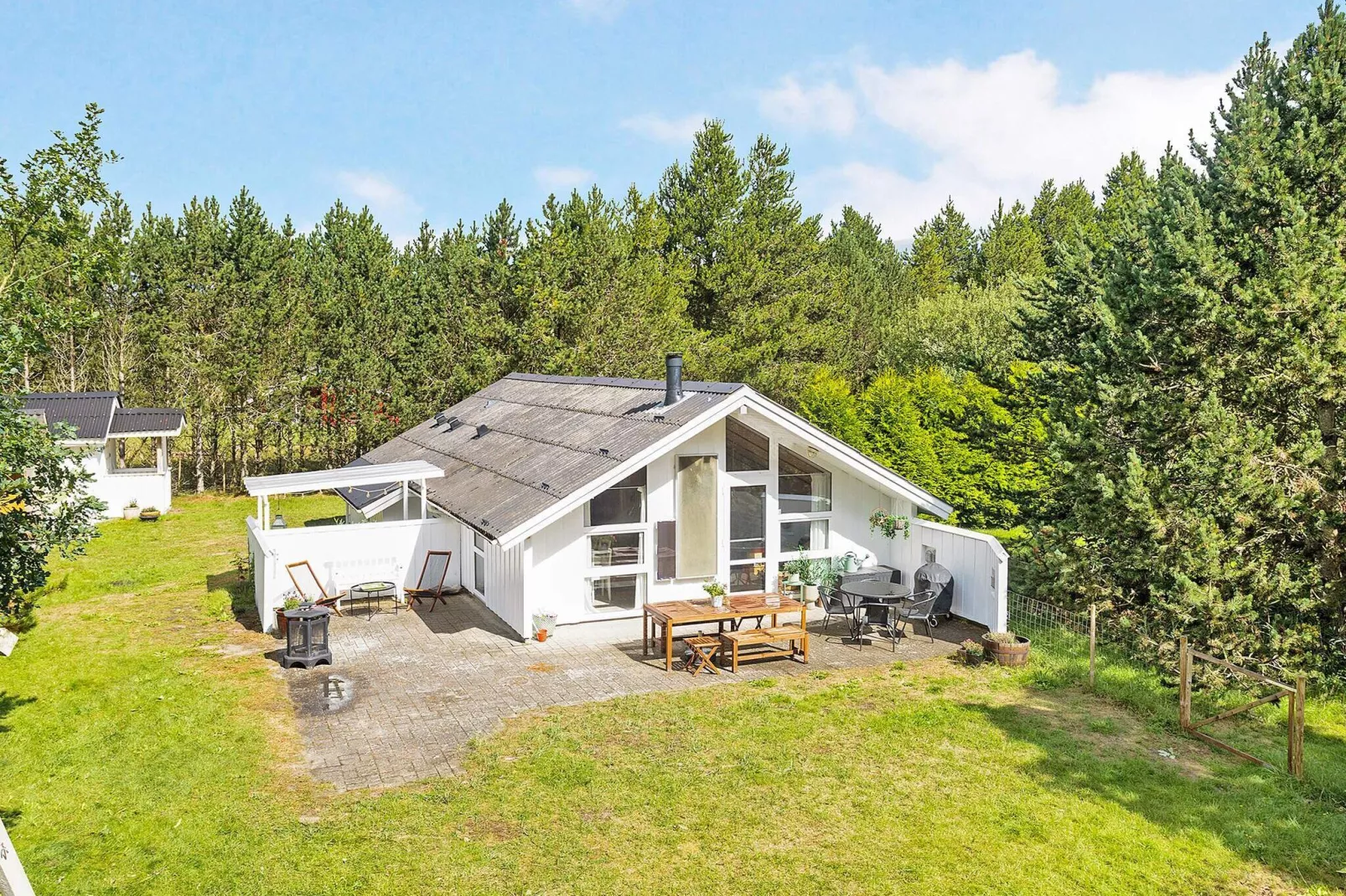 Luxurious Retreat by Bratten Strand-By Traum