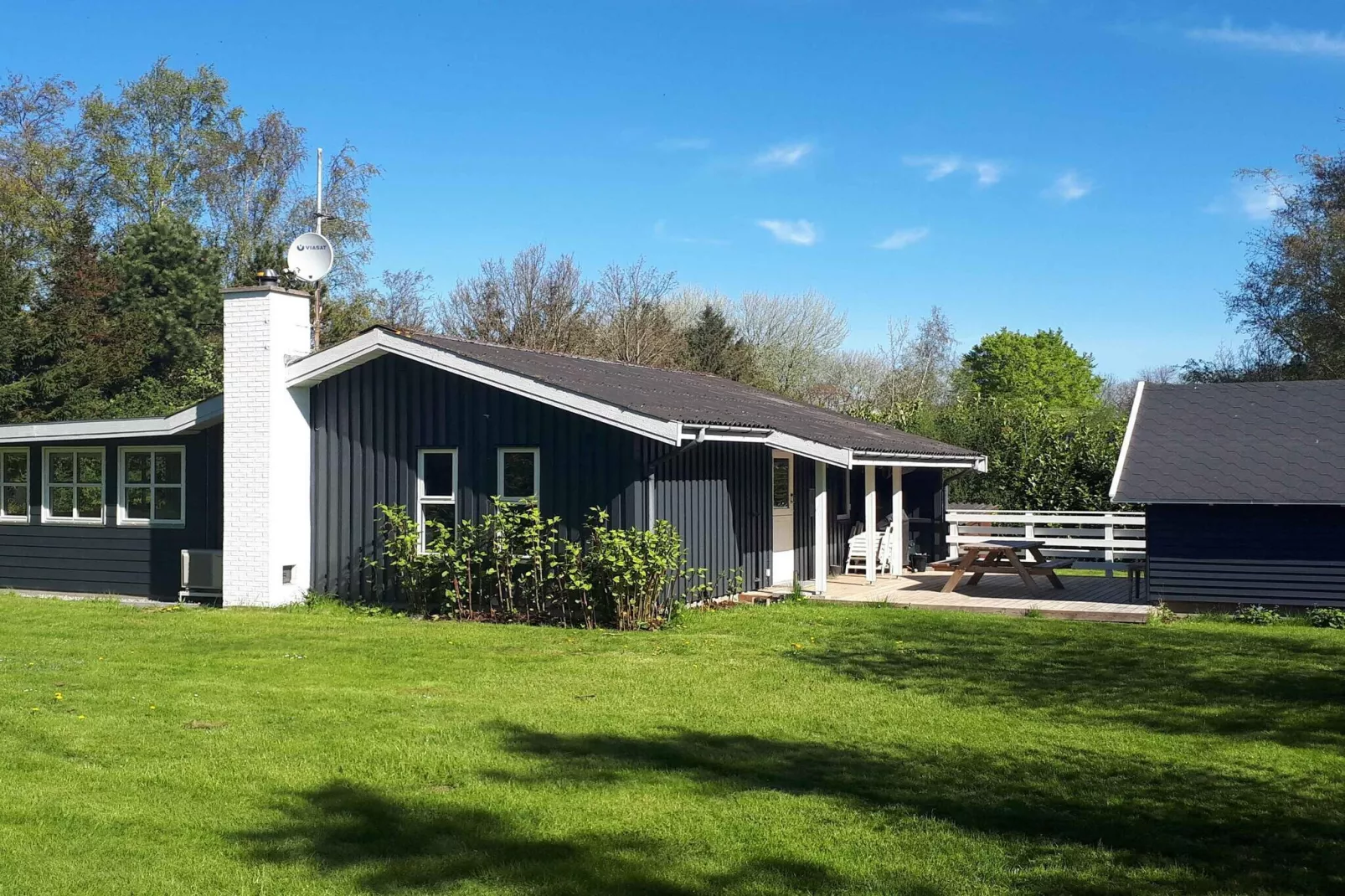 5 star holiday home in Humble-Outdoor