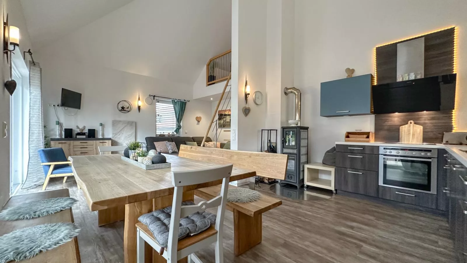 Hasn Res-Dining room