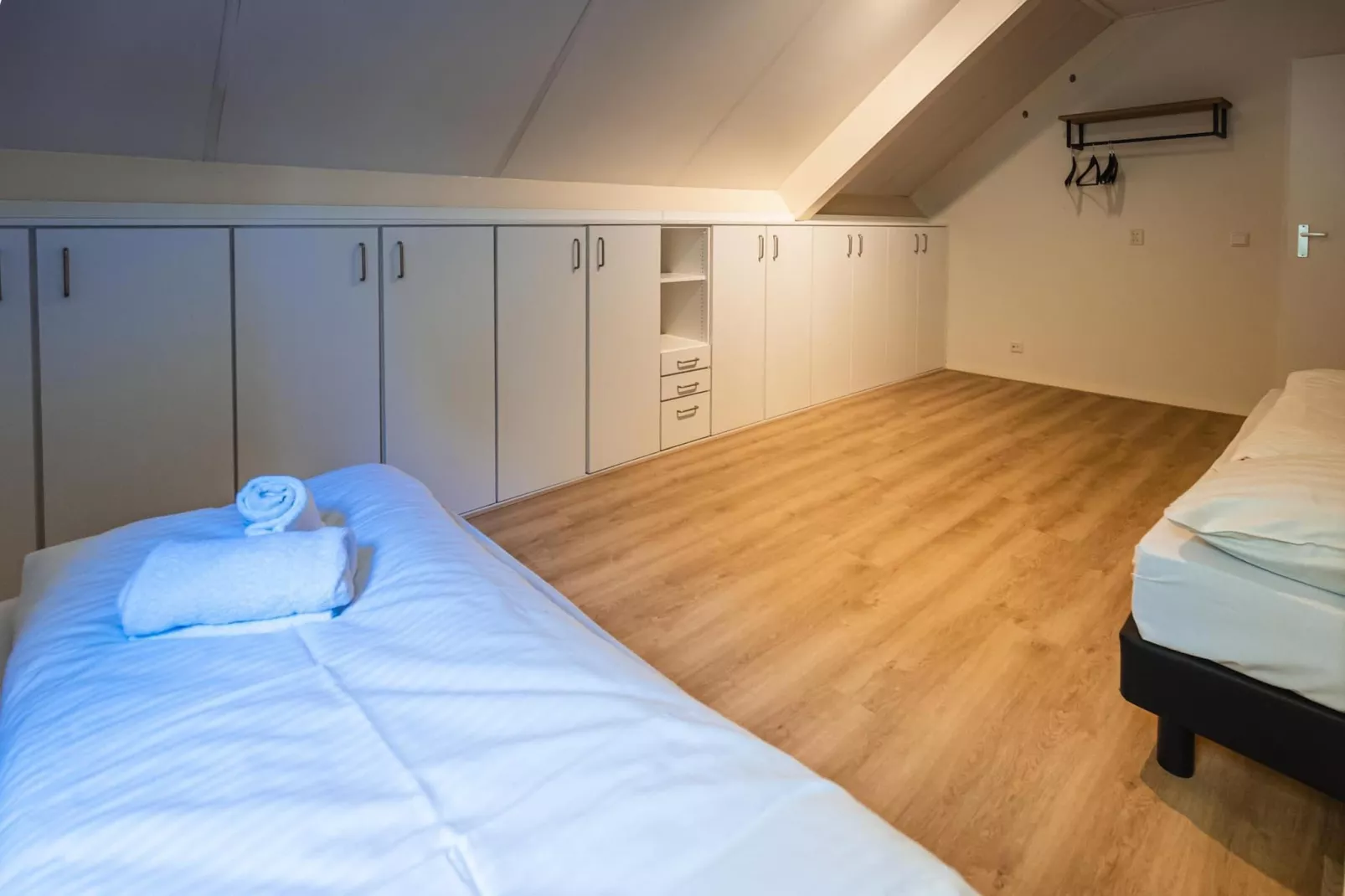 12 - Persons Family Bungalow-Schlafzimmer