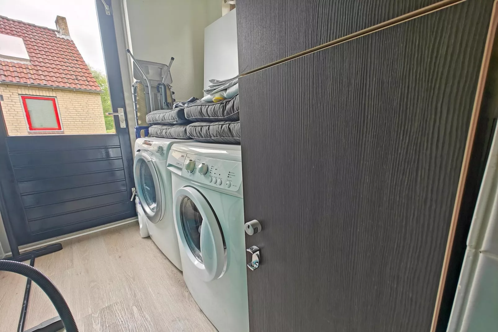 4 - Persons Lakeside Bungalow (copy) (copy)-Ausstattung