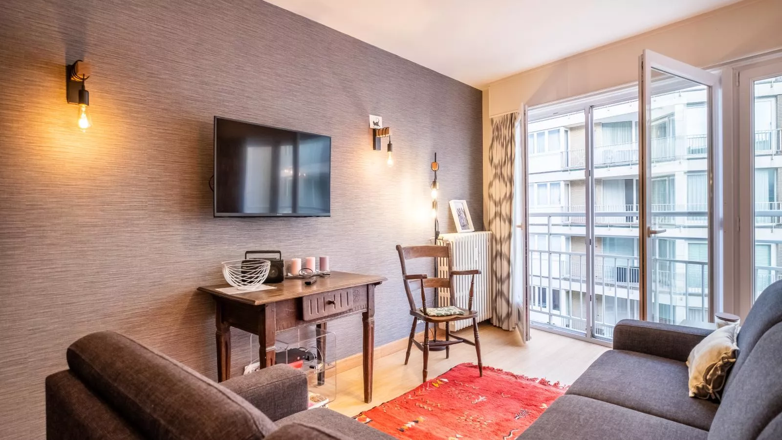 Neva troisième-Living room