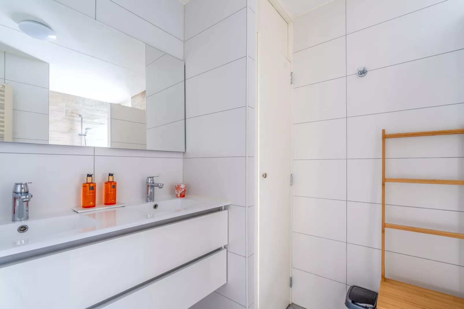 Juliana 036-Bathroom