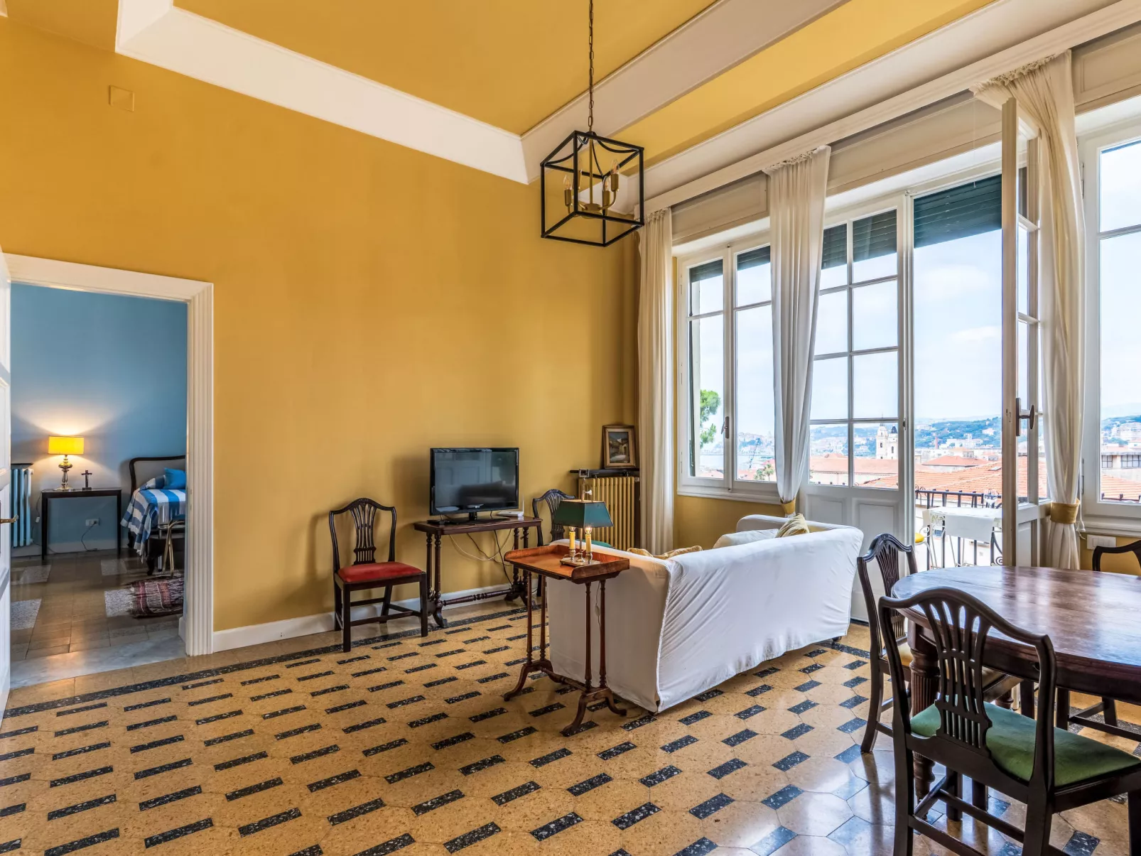 Villa Pinarello-Inside