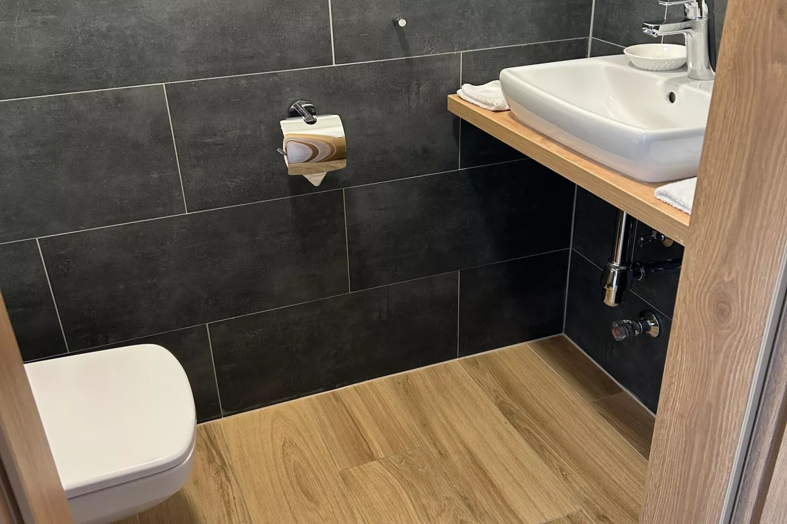 Mountapart- Wurzhöhe Top 2-Bathroom