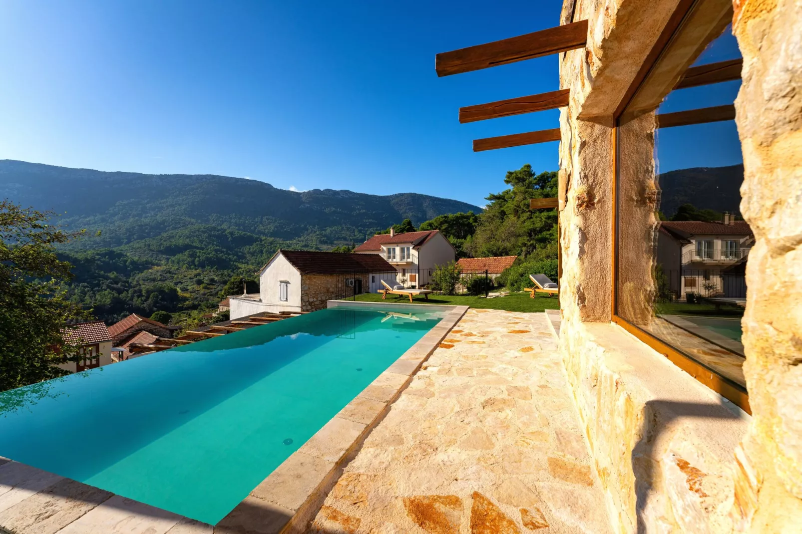 Authentic Villa Fisola-Swimming pool
