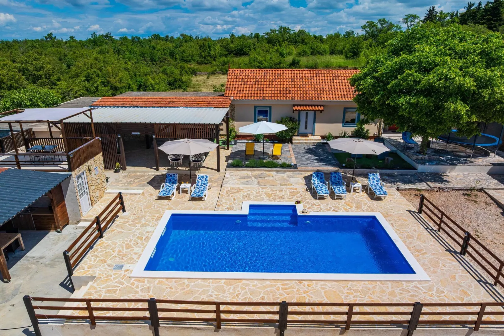 Holiday home Burgija-Piscine