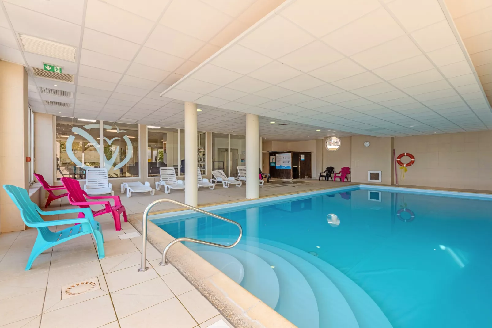 D. de Bertheaume N°413 - 2P5-Schwimmbad