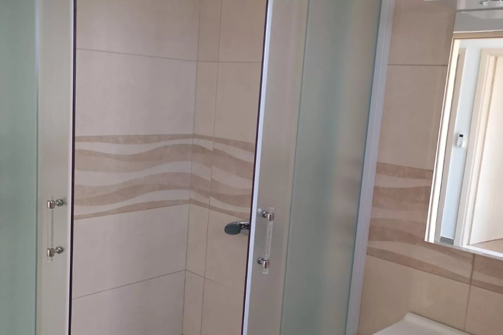 Apartments Marta - Two Bedroom Apartment With Terrace-Bathroom