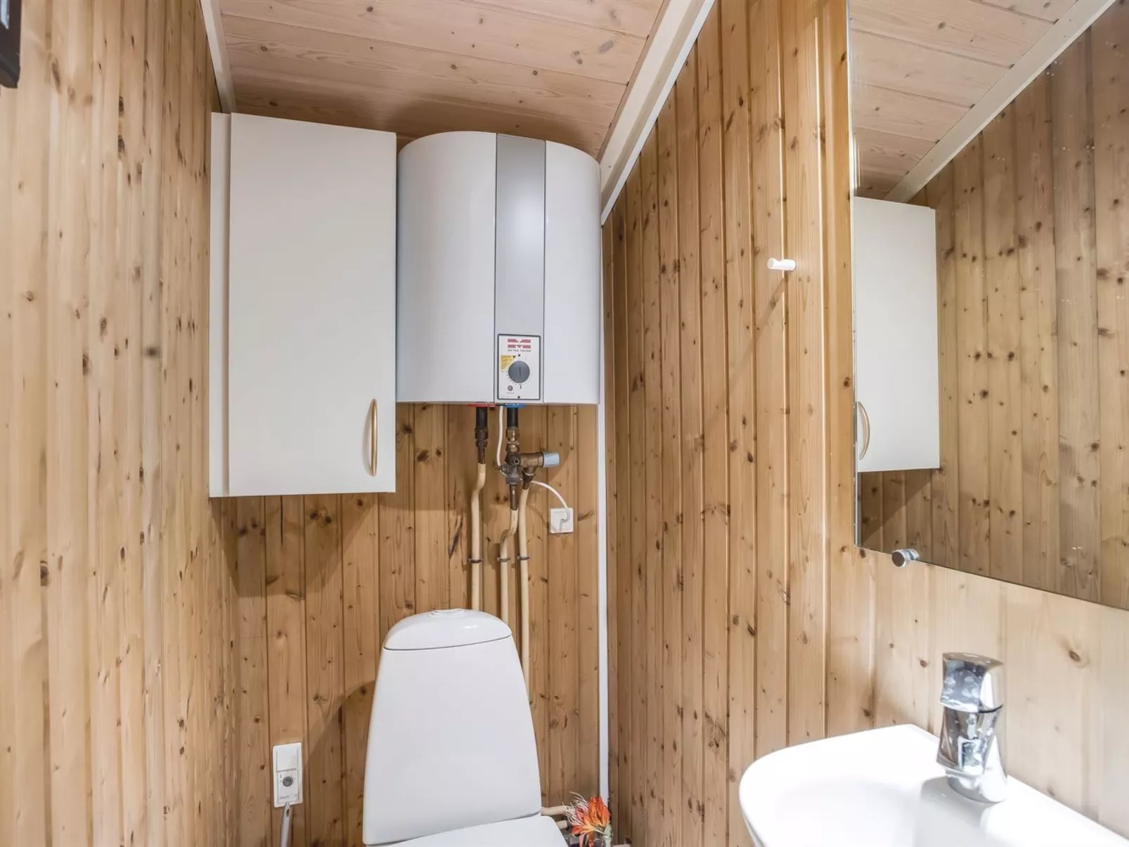 "Lirim" - 400m from the sea-Dedans