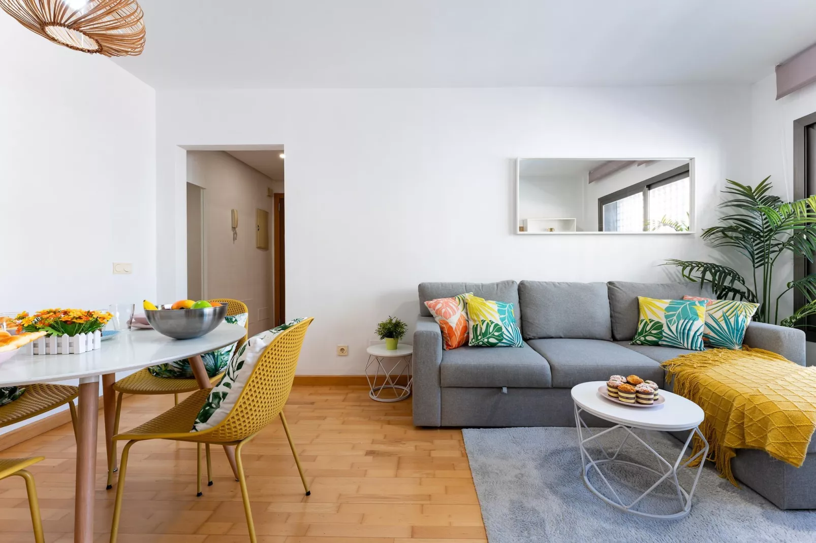 CT 378 - Faro's Malaga Citycenter - Cityapartment for 4 with parking-Wohnzimmer