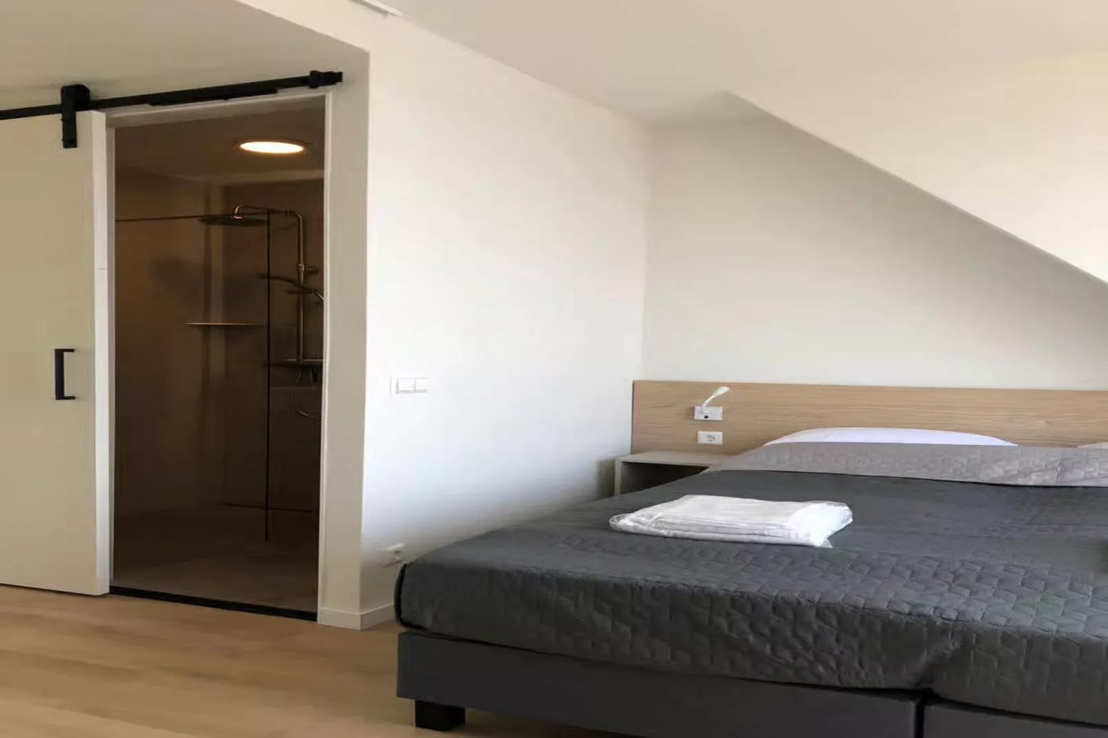 Plein 40 Lodge 13 - New - Chambre