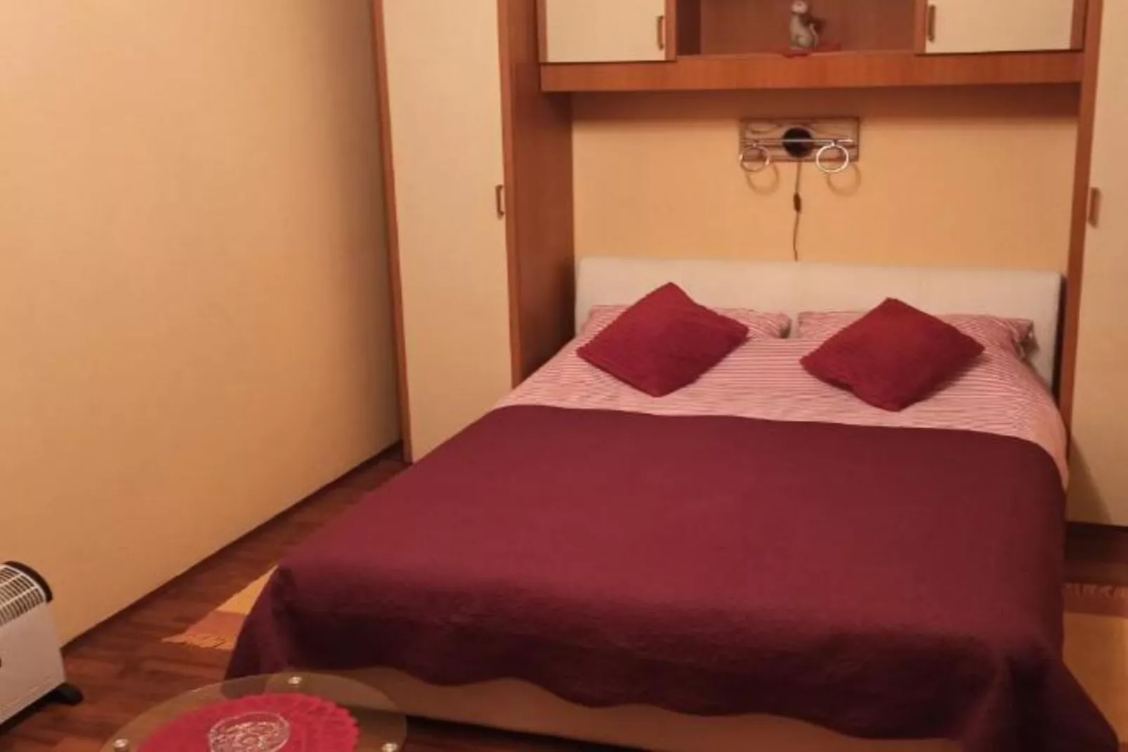 Rooms Zeko - Comfort Double Room with Terrace and Kitchenette-Bedroom