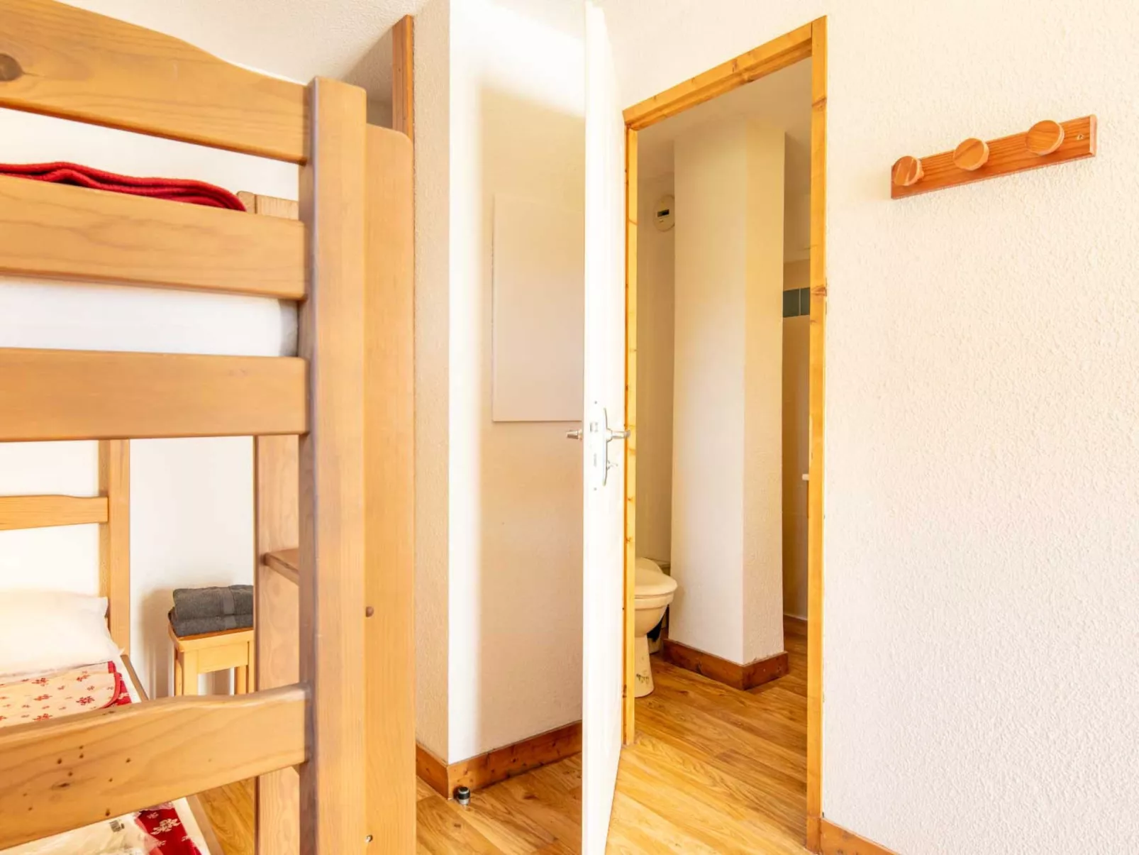 V. du Bachat ASTERS A-Dedans