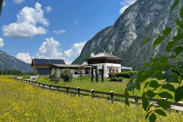 Lehner Schlössl-Exterior summer