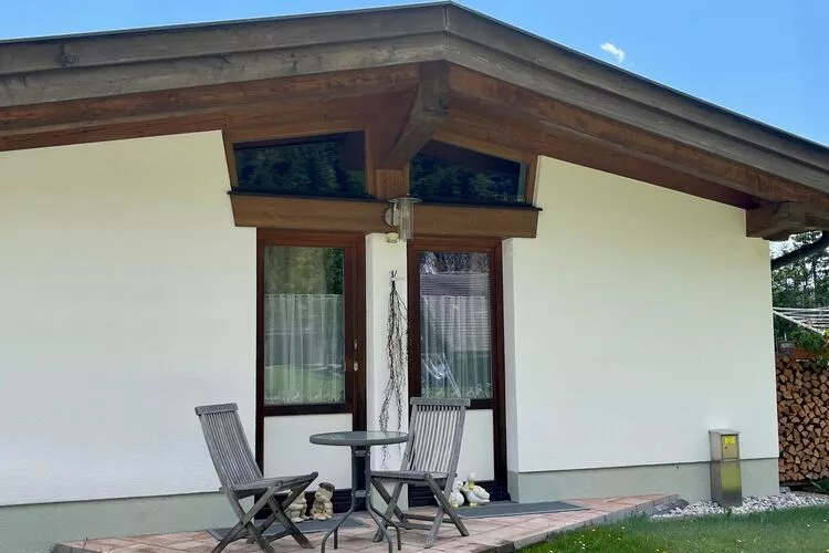Lehner Schlössl-Terrace balcony