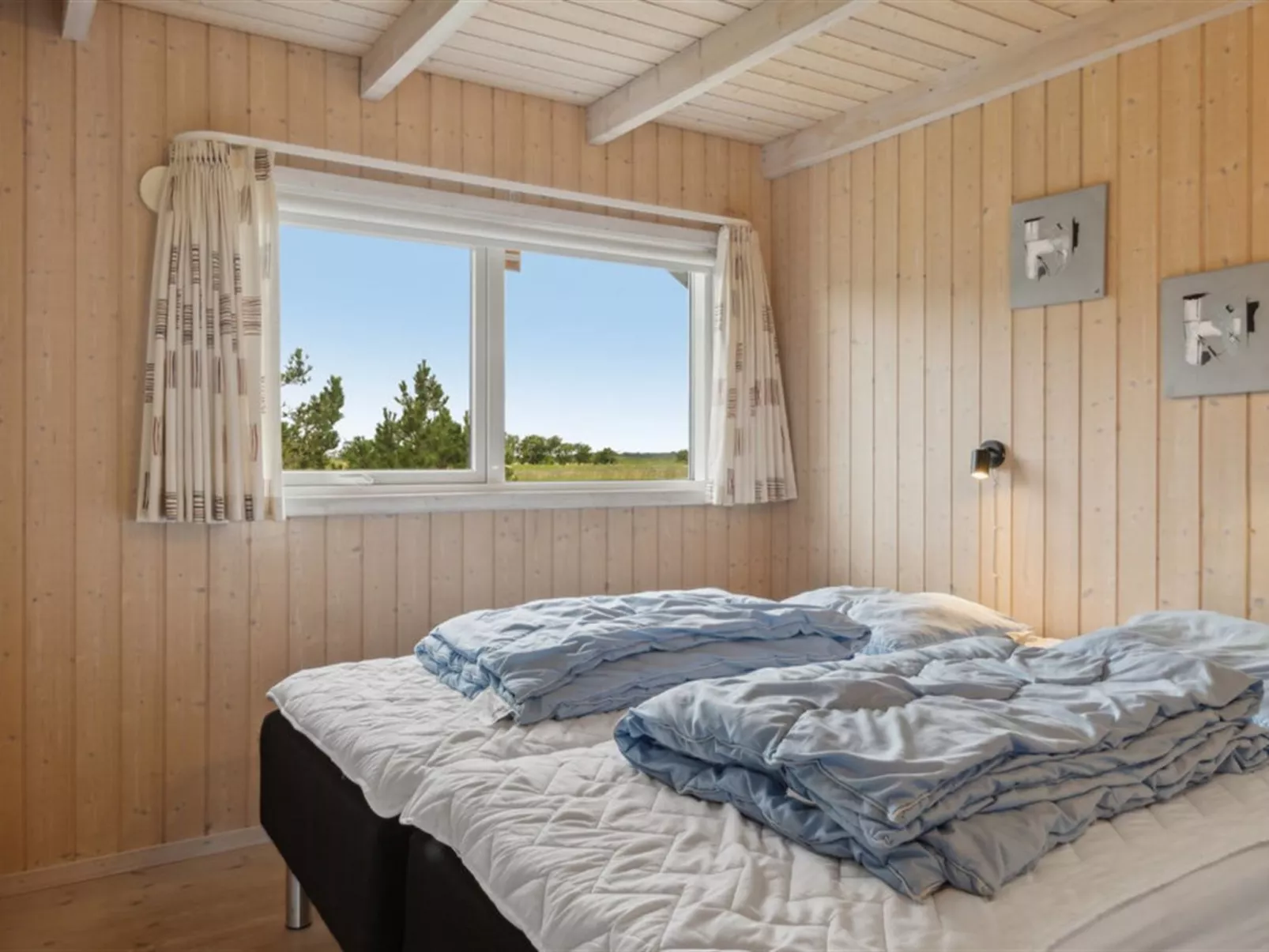 "Galin" - 210m to the fjord-Inside