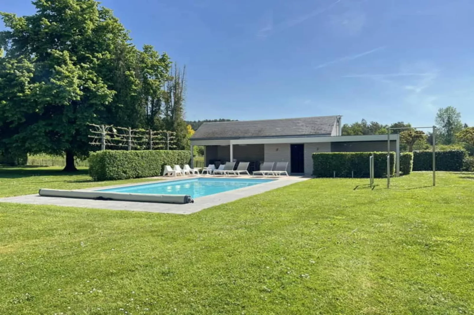 Les trois tilleuls-Schwimmbad