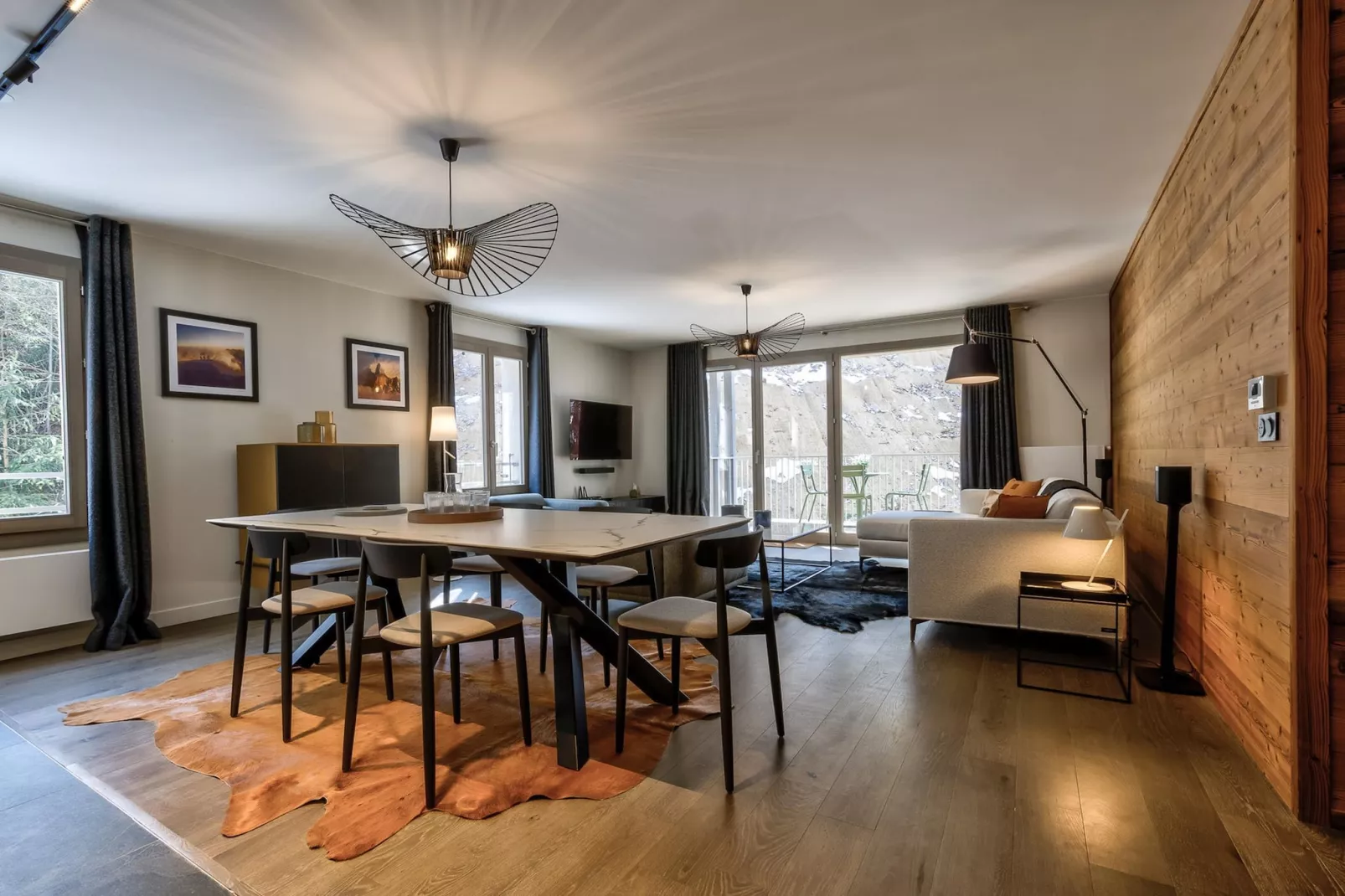 White Pearl A12-Esszimmer