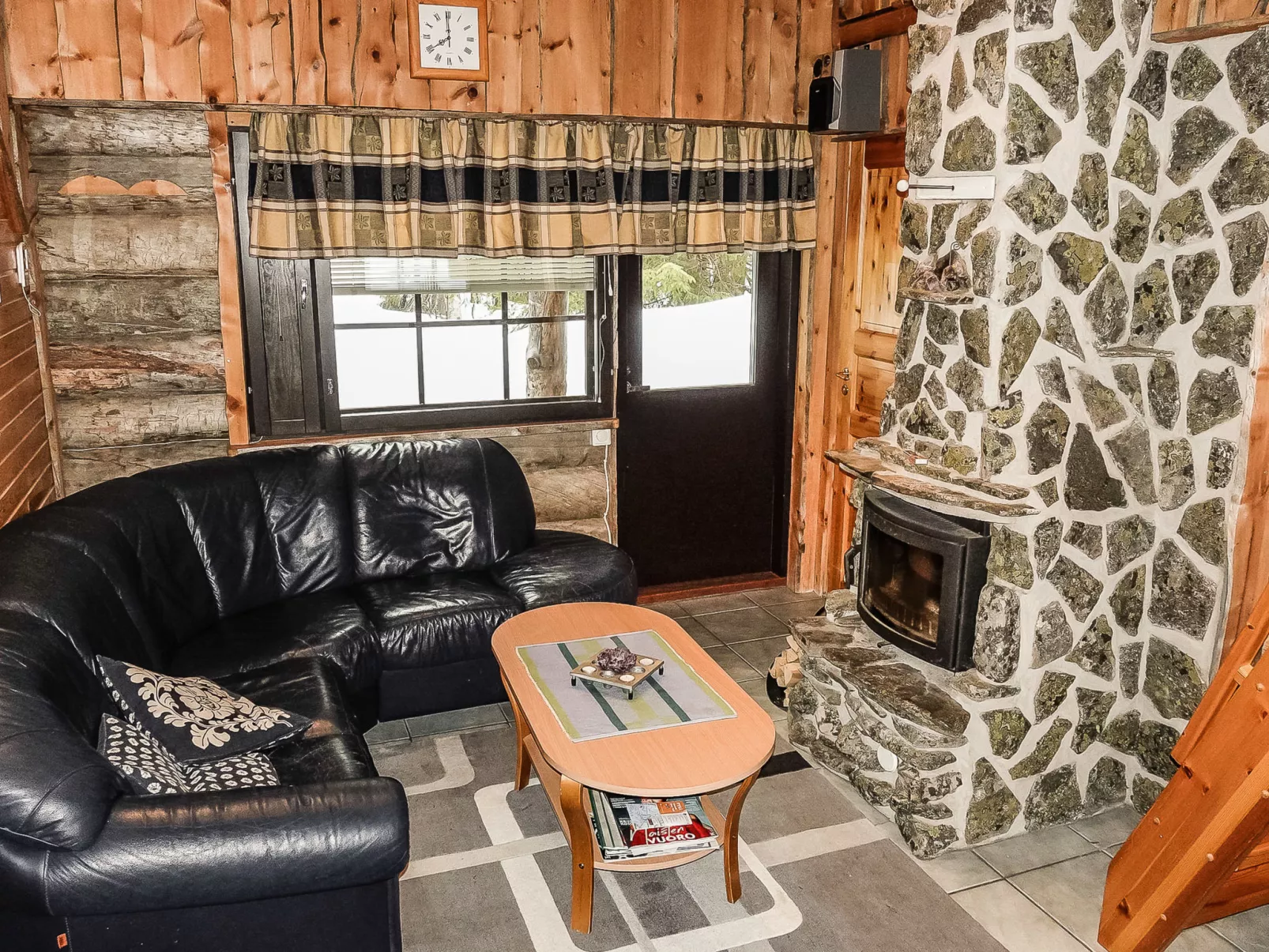 Kantapää d3-Dedans