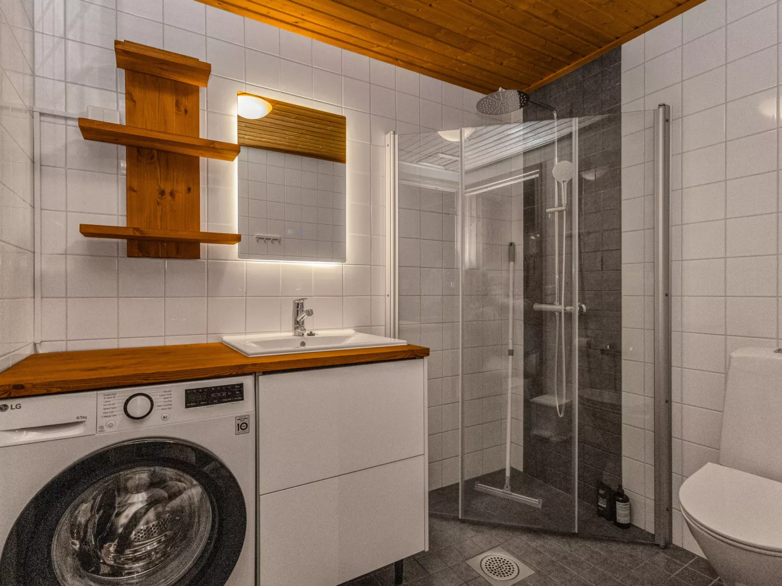 Kultapiisku 2-Drinnen