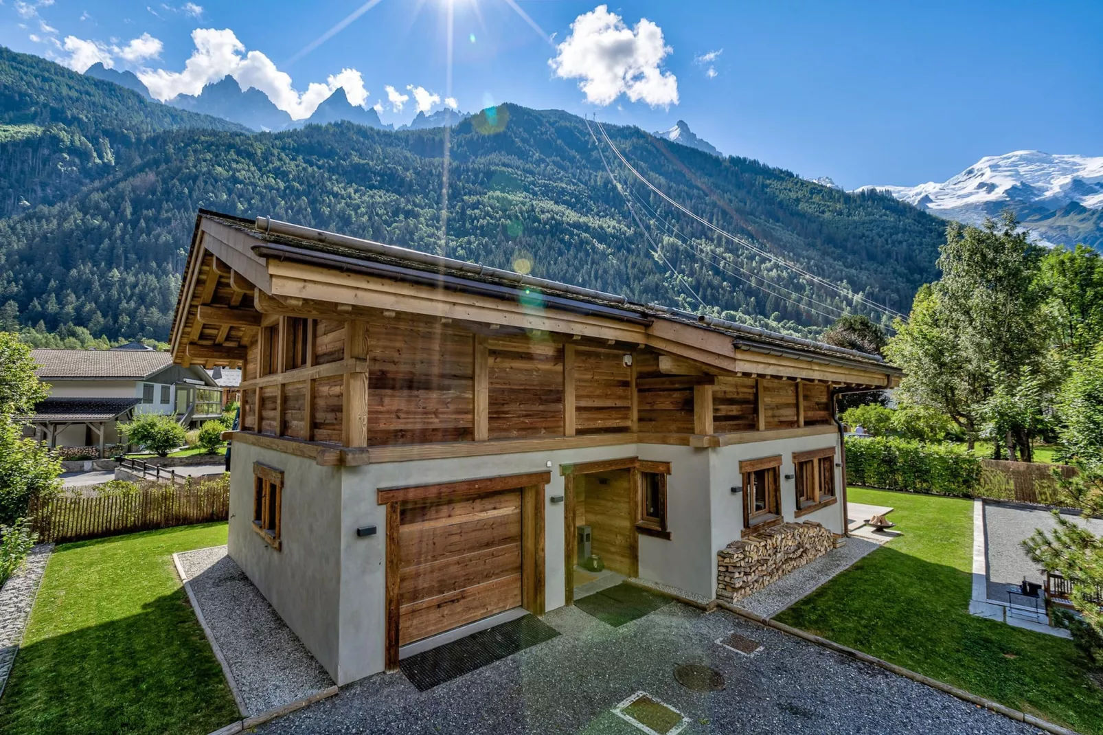 Seren-Außenbereich Sommer