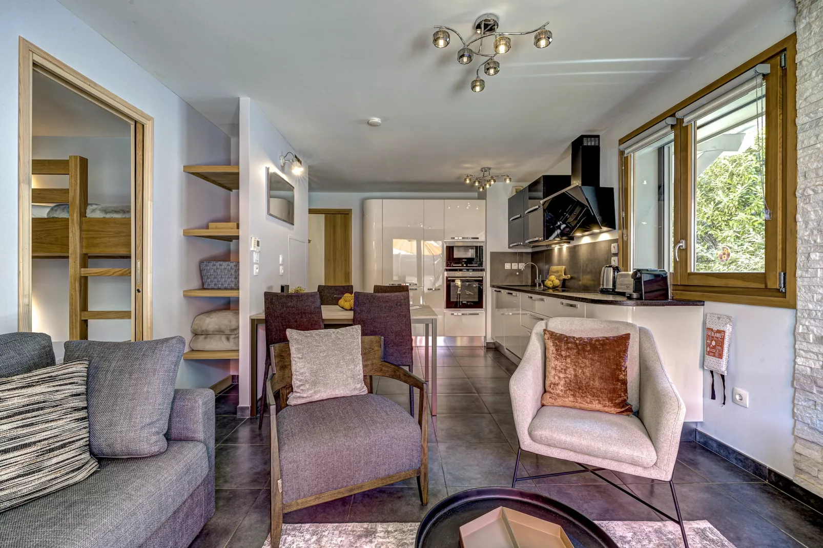 Aiguille 1-Living room