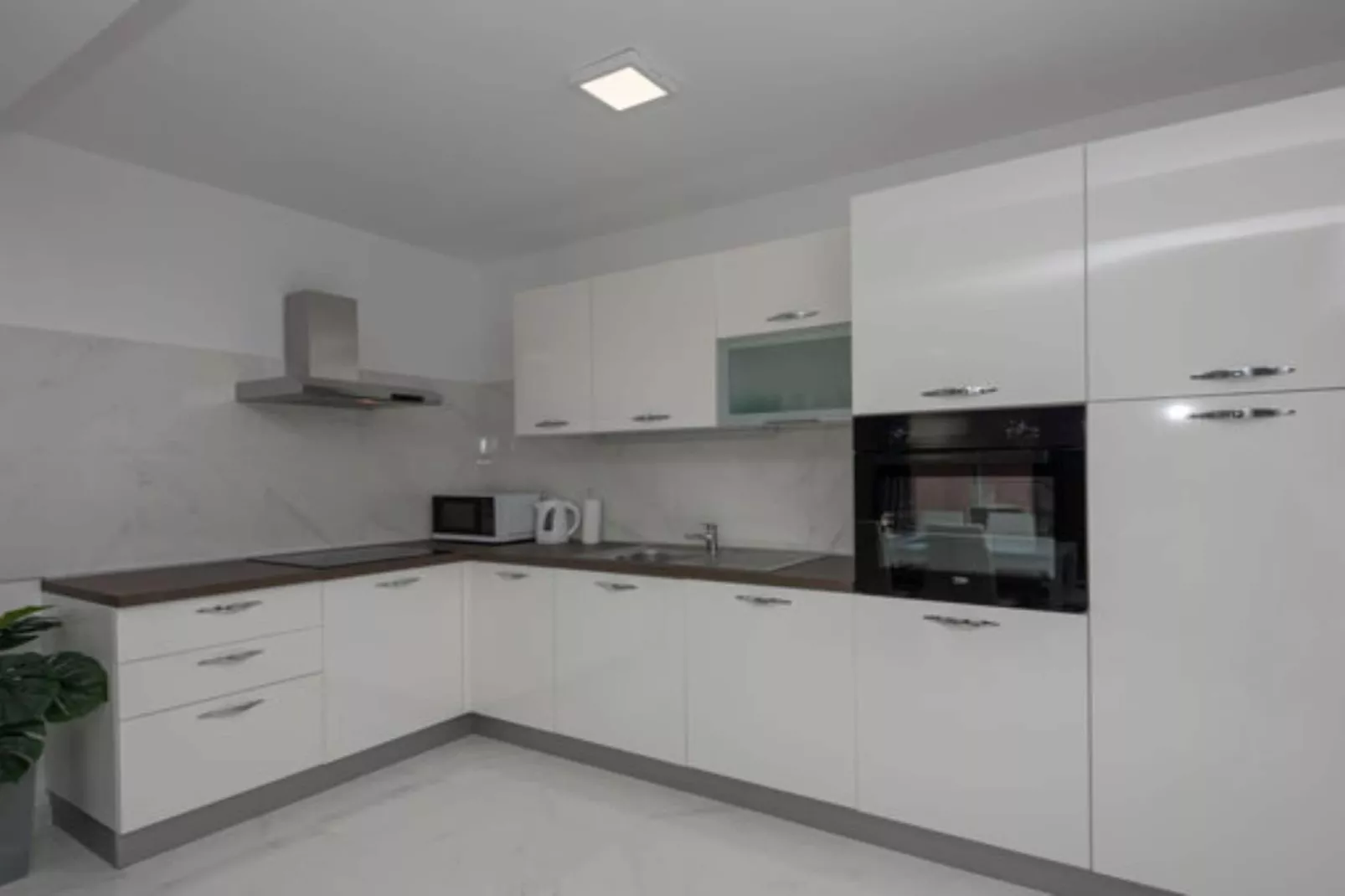 Charming Villa Nina with Pool - Four Bedroom Villa With Terrace and Swimming pool-Küche