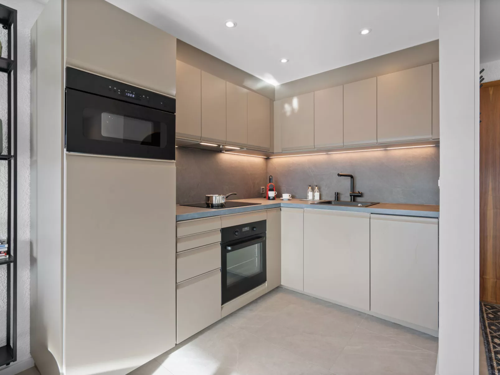 Les Faverges 11-Inside