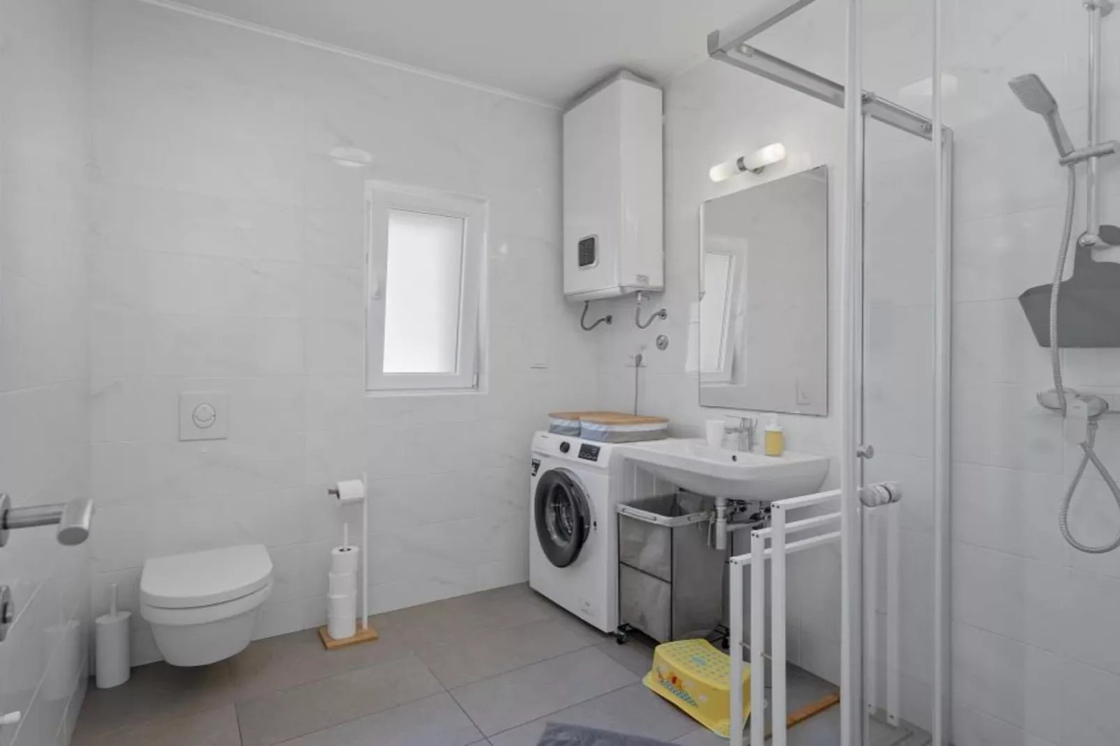 Apartments Villa Salvia Adriatica Grebaštica - Two Bedroom Apartment With Terrace And Sea View (Adriatica)-Salle de bain