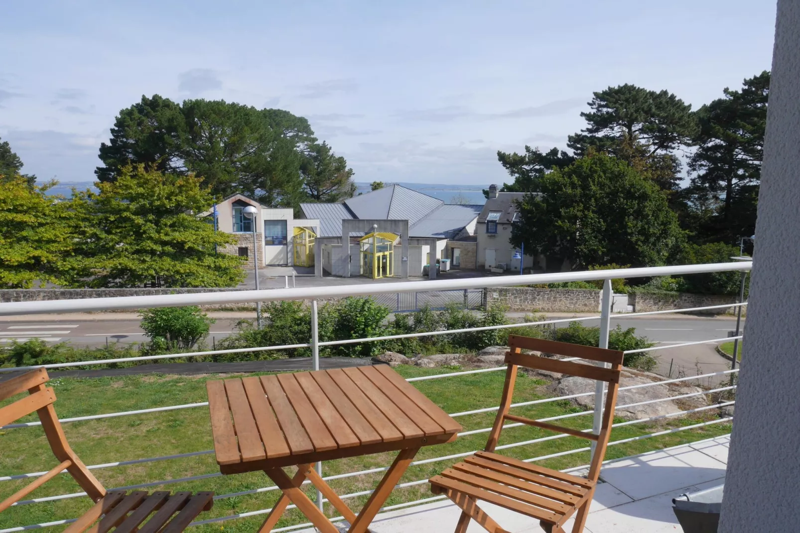 Komfortables Ferienhaus in Douarnenez-Tréboul-Terrasse/Balkon