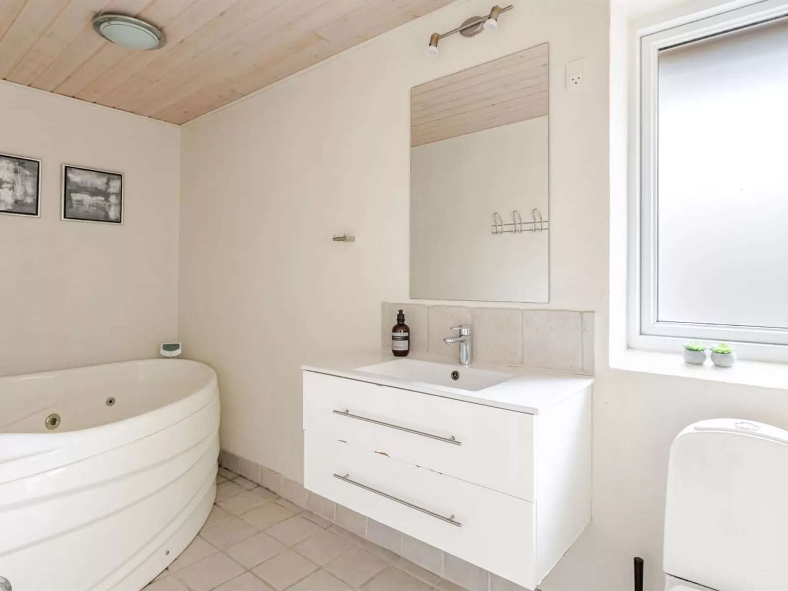 "Gildo" - 30km from the sea-Inside