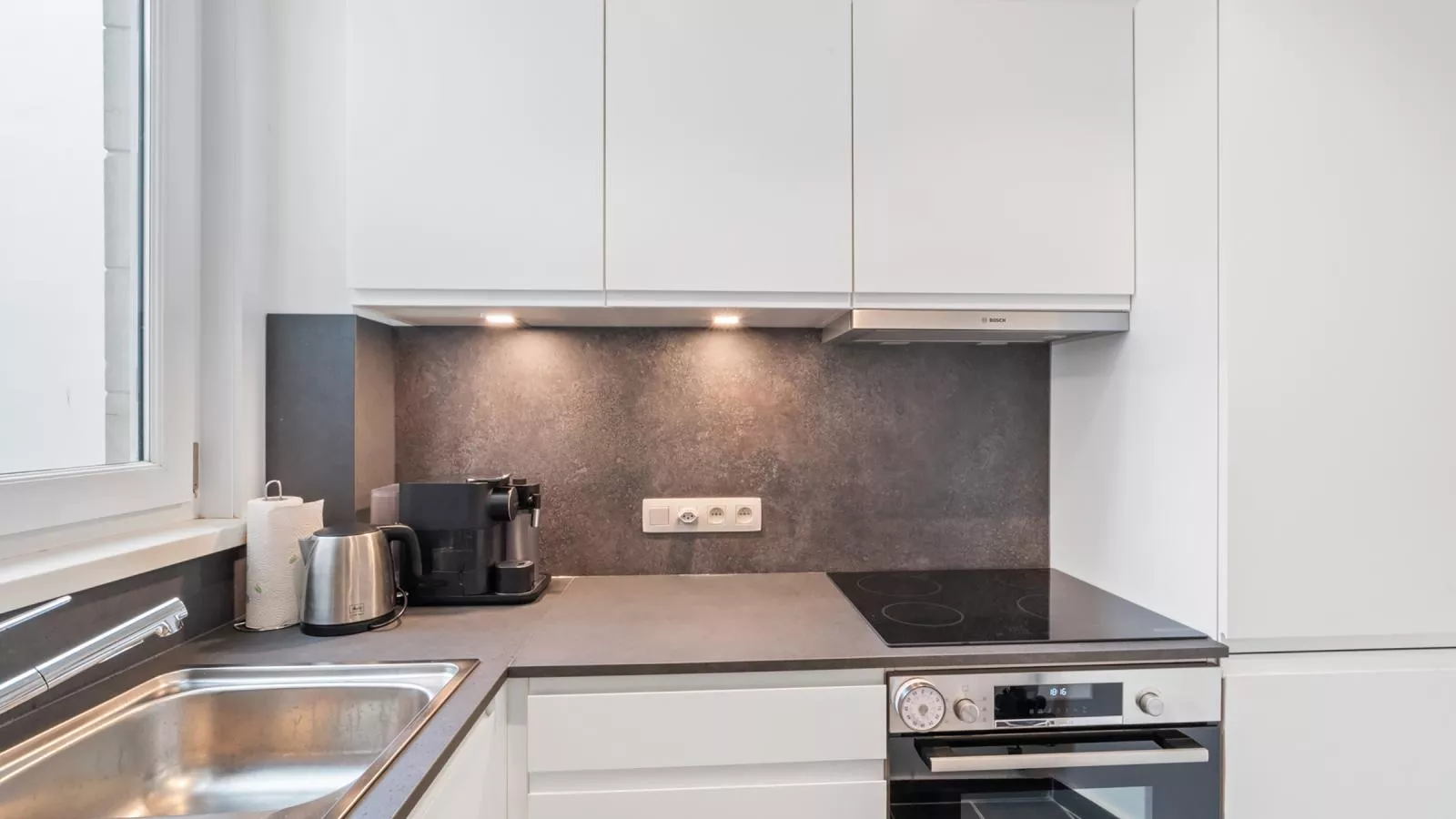 Leopold - 0102-Kitchen