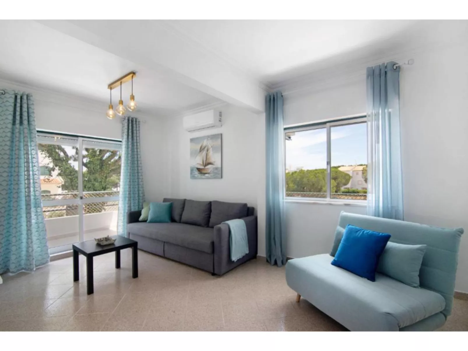 Jade-Sunny Way-Inside