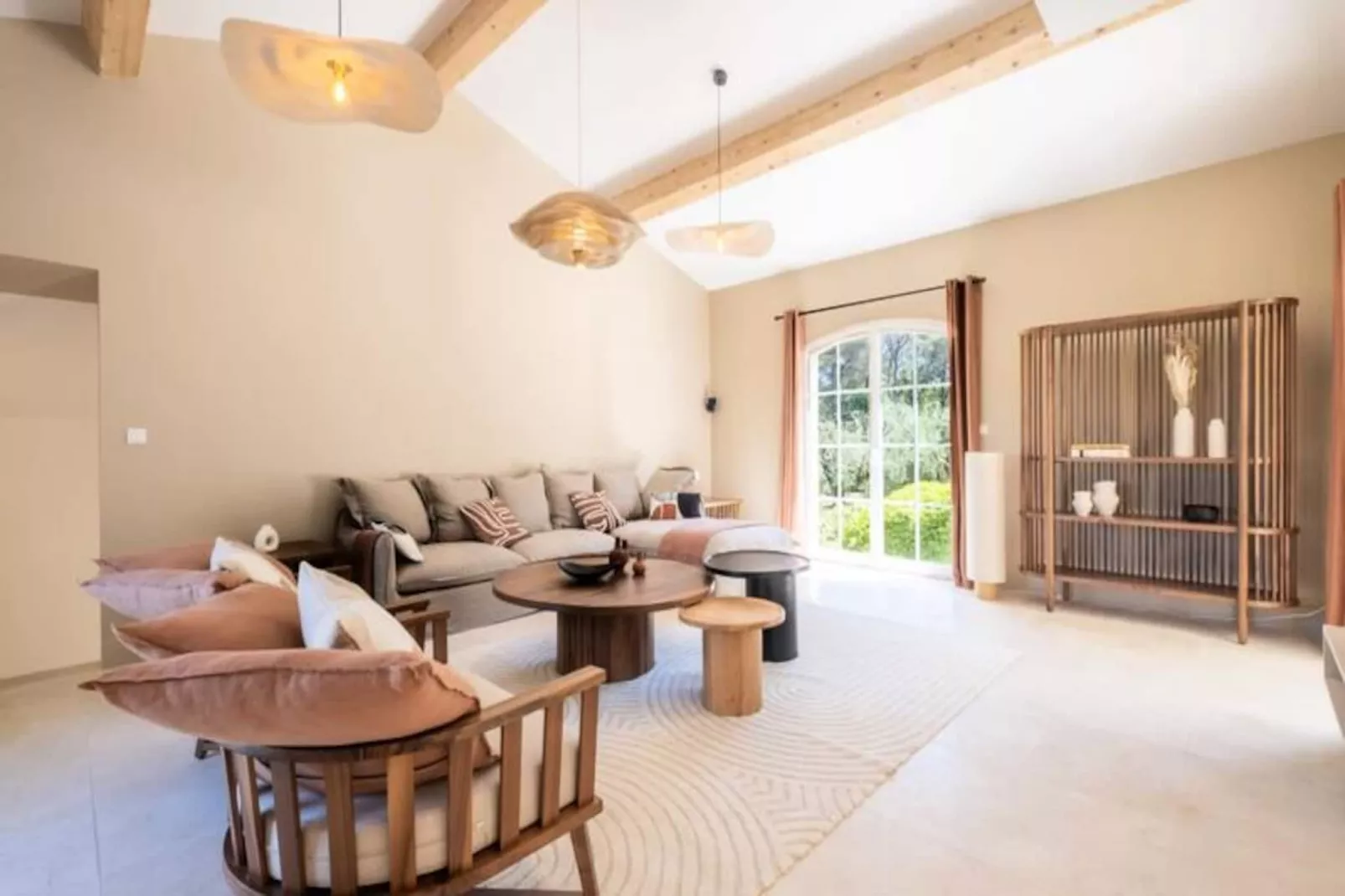 Résidence Bijou De 280m2 Et Piscine à Débordement Au Calme Absolu-Untagged