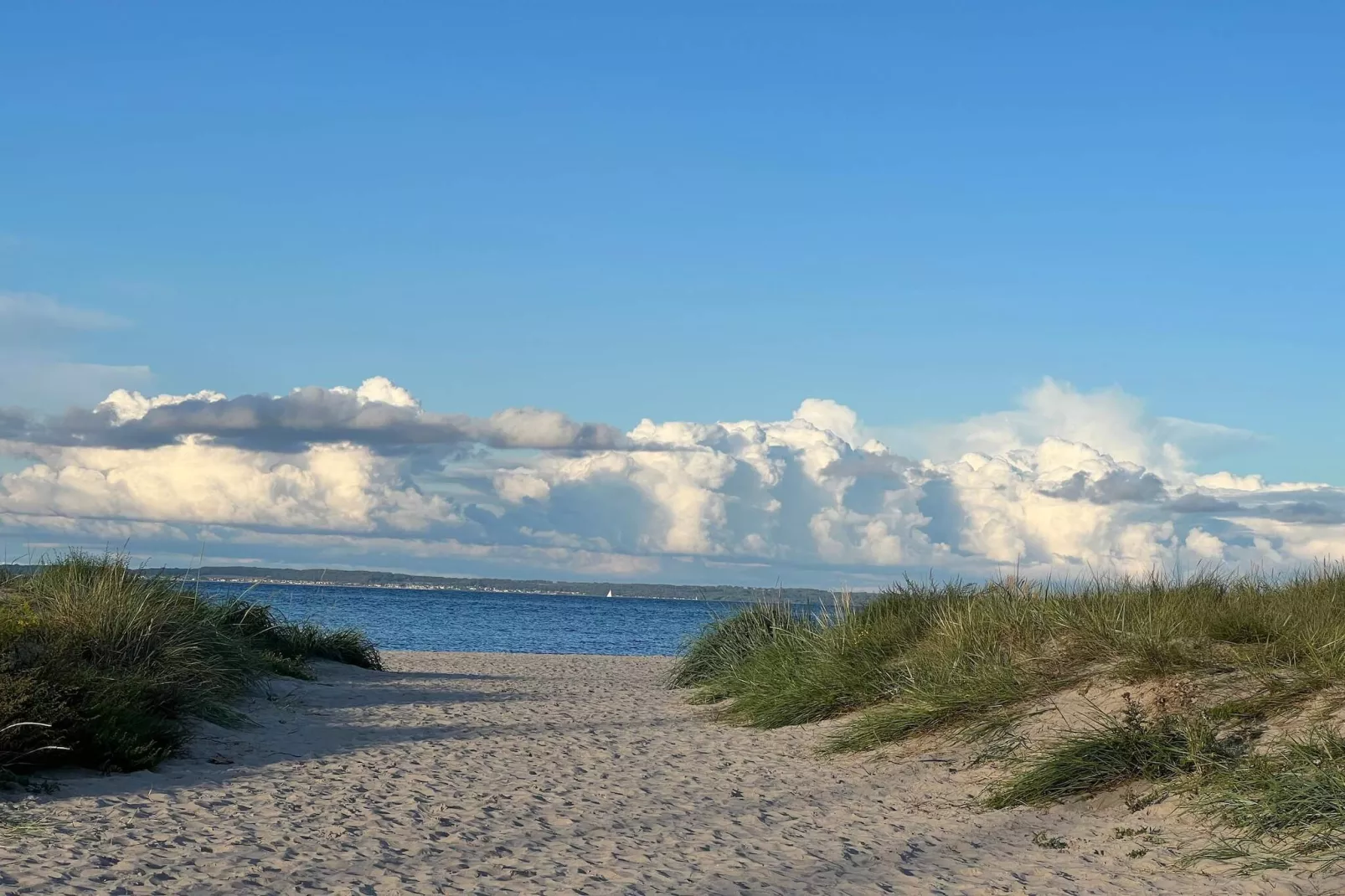 6 person holiday home in Dronningmølle-By Traum-Water view