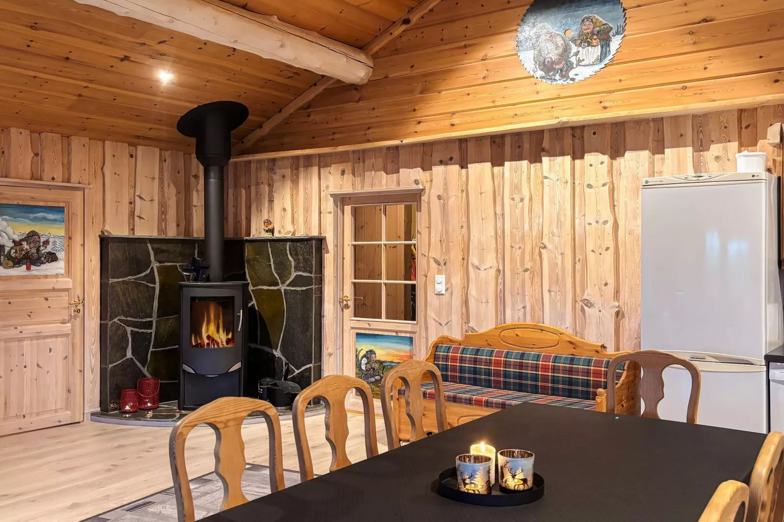 76409 TROLLHYTTA-Indoor