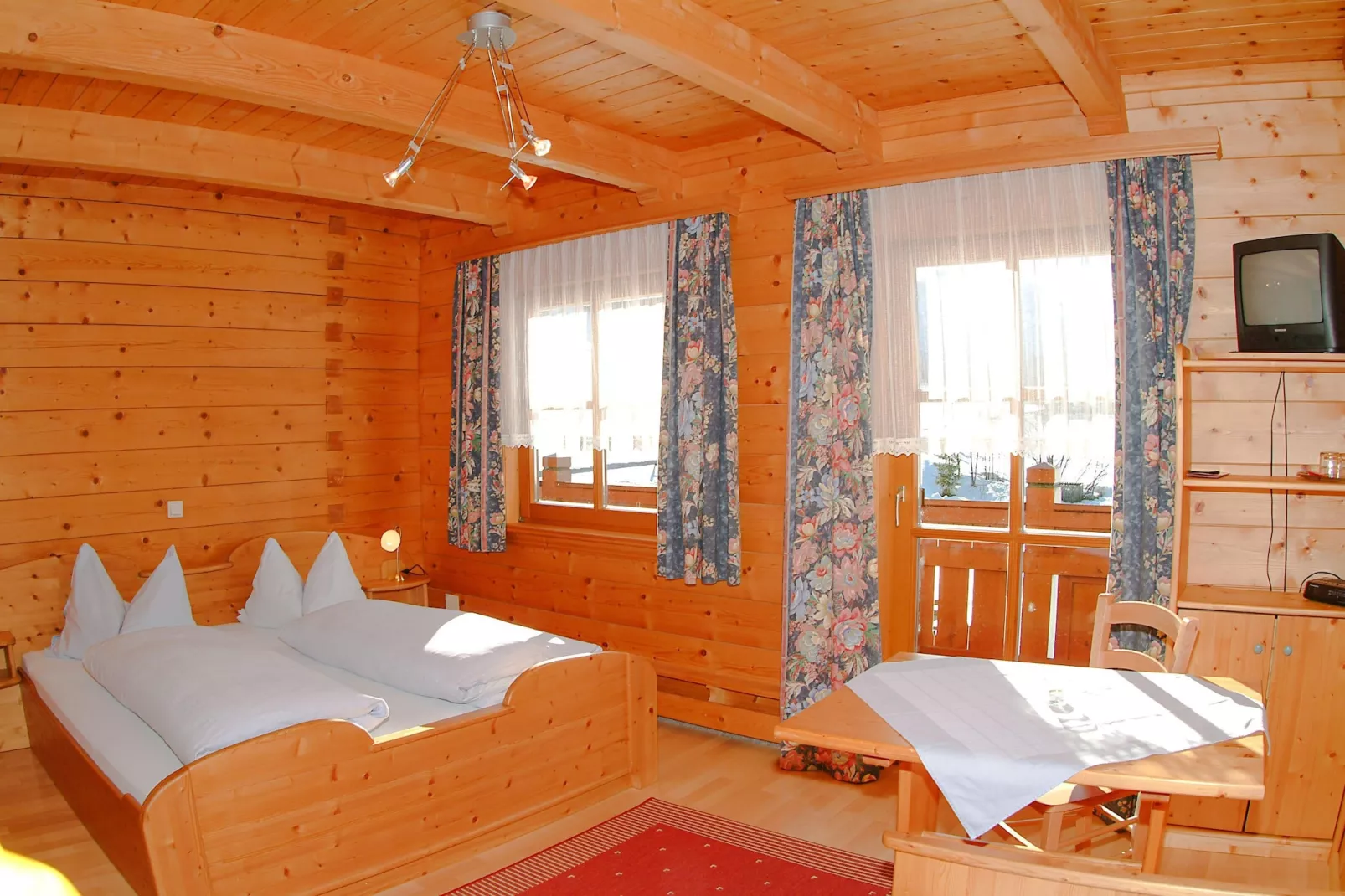 Appartment Holzblockhaus-Bedroom