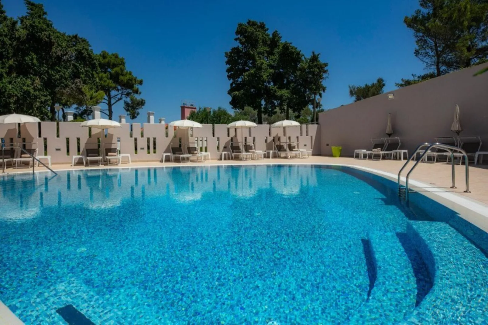 Apartments Punta, Veli Losinj-A4 (4+2), ca. 70 qm, für 6 Pers.-Swimming pool